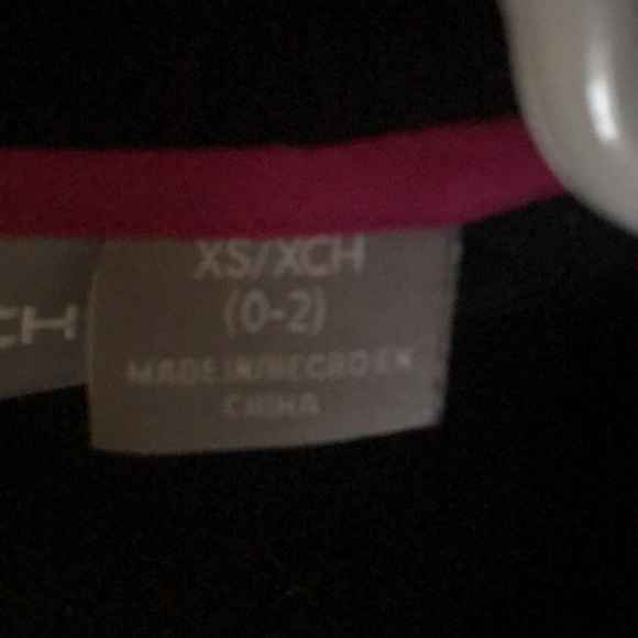 🪷 5/$10 🪷 Jacket in great condition - Picture 5 of 7